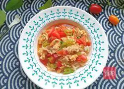 Tomato and egg Illustration of how to make spicy pepper noodle soup 1