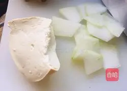 Illustration of how to make crucian carp, winter melon and tofu soup 4