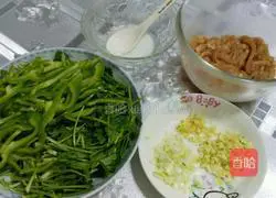 Illustration of how to make spicy shredded pork 1