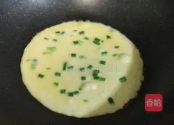 Nutritious breakfast egg pancake recipe 9