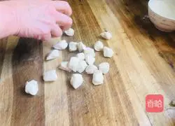 Illustration of how to make spring leek and egg dumplings 7