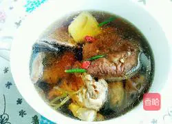 Illustration of how to make red mushroom stewed chicken 17