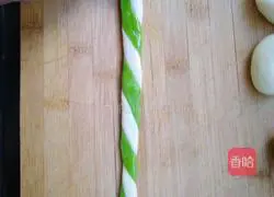 Illustration of how to make fancy pastry green dough 5