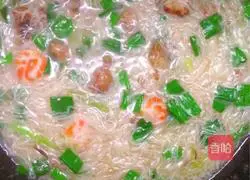 Illustration of how to make southern Fujian noodles paste 11