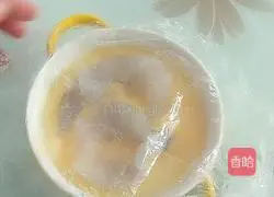 Illustration of how to make shrimp and egg custard 9