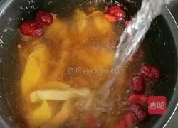 Cordyceps flower pork belly and chicken soup recipe 14