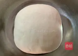 Illustration of how to make hot noodles and scallion pancakes 4