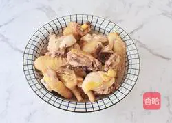 Illustration of how to make mushroom, corn, carrot and chicken soup 4