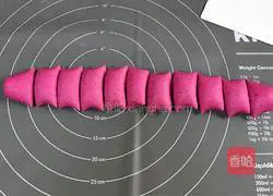 Illustration of how to make dragon fruit steamed buns 9