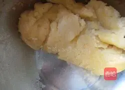 Illustration of how to make flavored fried dough sticks 4