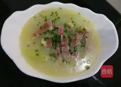 Illustration of how to make bacon and winter melon soup 8