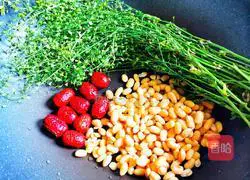 Illustration of how to make boiled eggs with shepherd's purse on the third day of the third lunar month 2