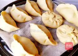 Illustration of how to make cabbage buns 8