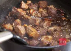Illustration of how to make radish stewed beef brisket 7