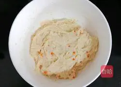 Illustration of how to make bell pepper and potato pancakes (baby food supplement) 8