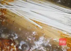 Illustration of how to make Huajia noodles 11