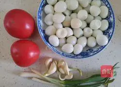 Illustration of how to make tiger skin quail eggs with tomato sauce 1