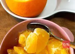 Illustration of how to make orange stewed eggs 3