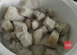 Illustration of how to make Roujiamo 1