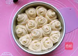 Rose Illustration of making flower bread 16