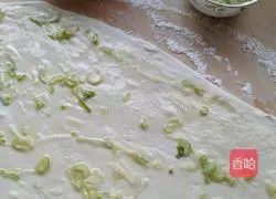 Illustration of how to make fermented scallion pancakes 2