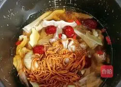 Cordyceps Flower Pork Belly and Chicken Soup Illustration 13