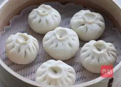 Illustration of how to make bean paste buns 10