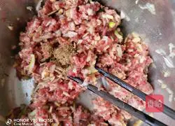 Illustration of how to make beef siomai 2 