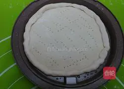 Illustration of how to make prawn cheese pizza 6