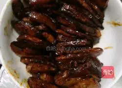 Illustration of how to make taro pork belly 9