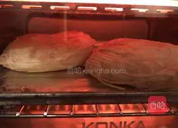 Illustration of how to make Roujiamo 2