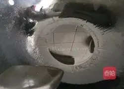 Illustration of how to make scallion pancakes 10