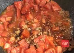 Tomato meat Illustration of making soybean soup noodles 8