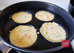 raisins Illustration of how to make carrot and egg cookies 4