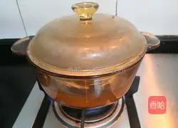 Illustration of how to make fresh clam and winter melon soup 10