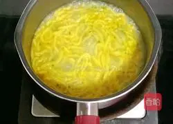 Illustration of how to make shrimp and egg noodles (baby food supplement) 14
