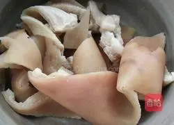 Illustration of how to make pork skin buns 4