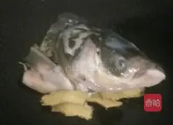 Illustration of how to make fish head and tofu soup 2