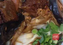 Illustration of how to make braised noodles 16