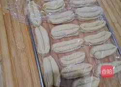 Illustration of how to make milk-flavored and crispy fried dough sticks 3