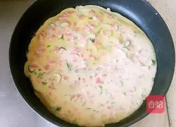 Illustration of how to make ham and egg pancakes 7