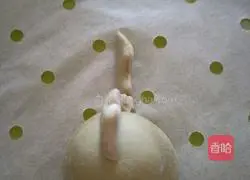 Illustration of how to make cute little monster steamed buns 9