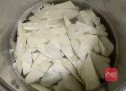 Illustration of how to make bamboo shoots and clam soup 3