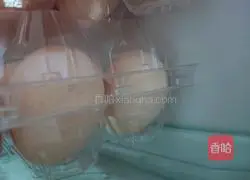 Illustration of making pancakes with electric pan 3