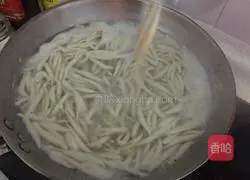 Illustration of how to make mutton buckwheat noodles and fish 10