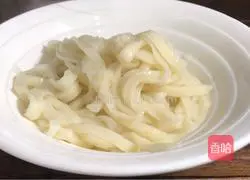 Illustration of making handmade noodles 13