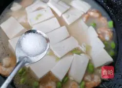 Illustration of how to make shrimp and tofu soup 6