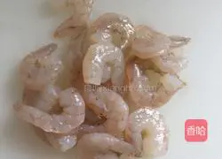 Illustration of how to make cabbage, pork and shrimp dumplings 1