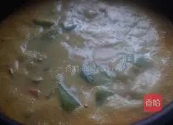Illustration of how to make Thai coconut fish curry without adding a drop of water 8