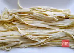 Illustration of how to make tomato braised noodles 3